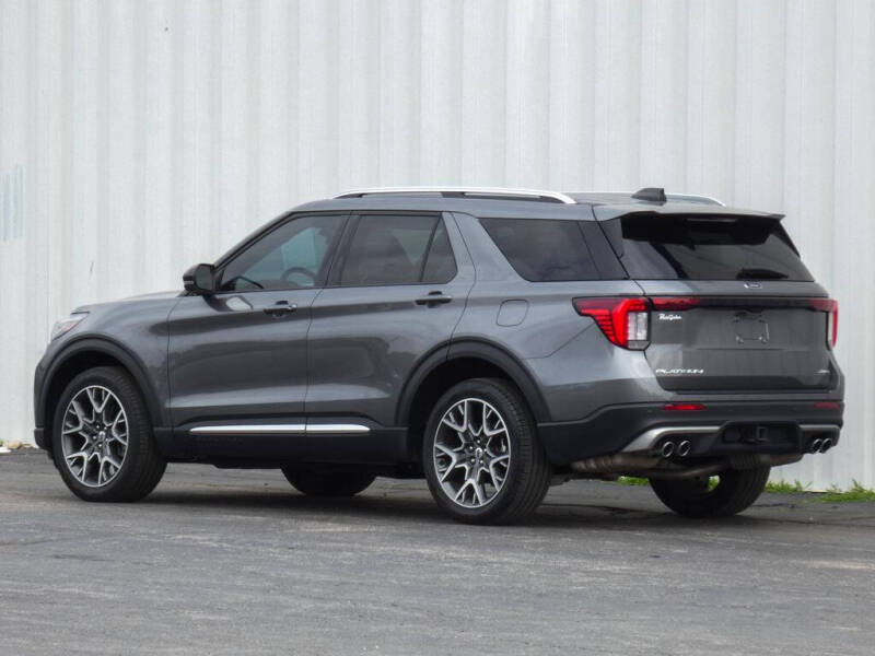 2025 Ford Explorer Platinum