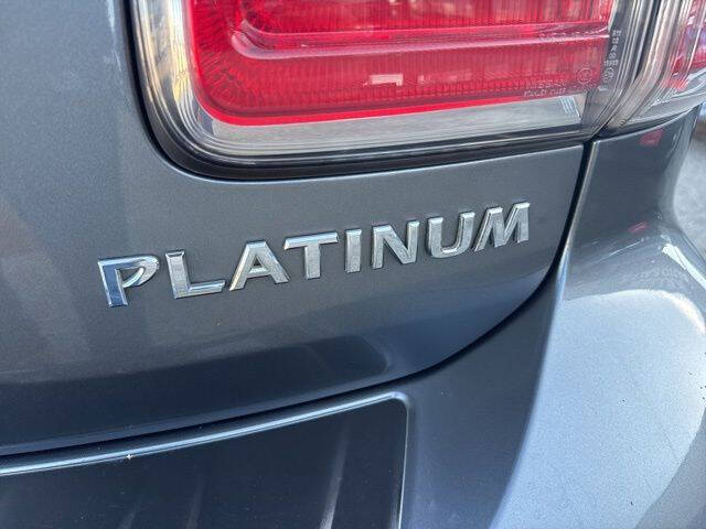 2017 Nissan Armada Platinum