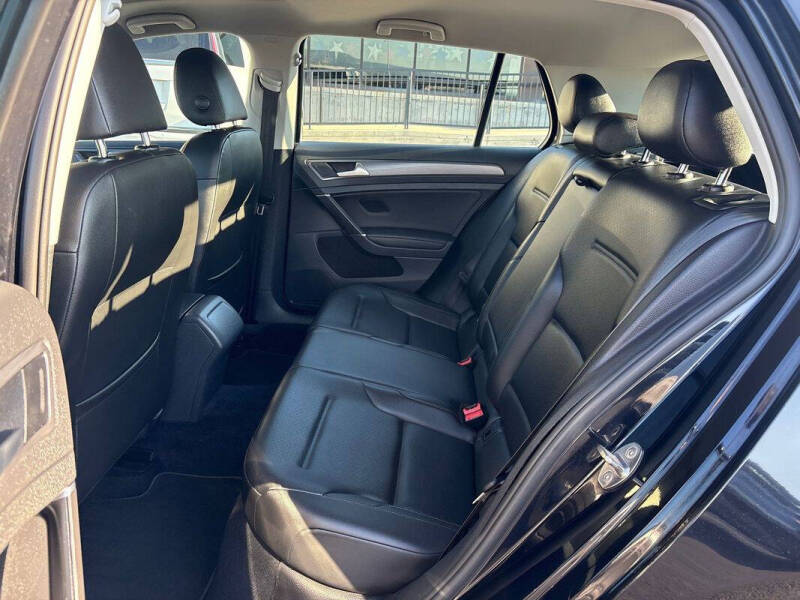 2021 Volkswagen Golf TSI