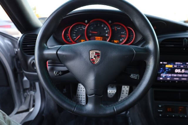 2004 Porsche 911 Carrera 4S