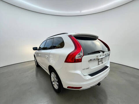 2017 Volvo XC60 T5 Dynamic