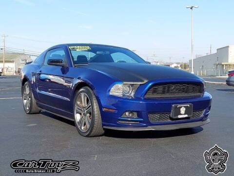 2013 Ford Mustang for sale at Distinctive Car Toyz in Egg Harbor Township NJ