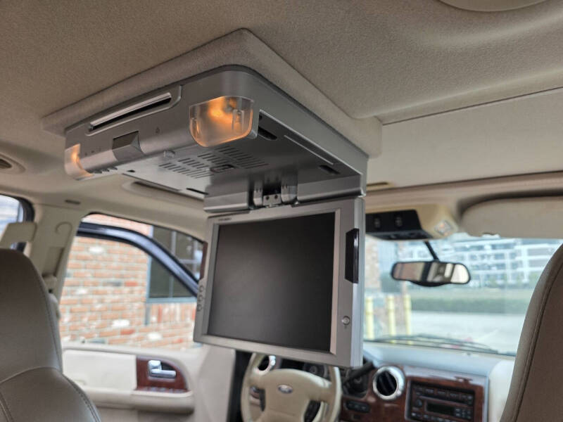 2005 Ford Expedition Eddie Bauer
