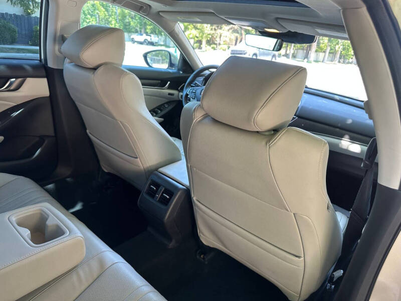 2018 Honda Accord Hybrid Touring