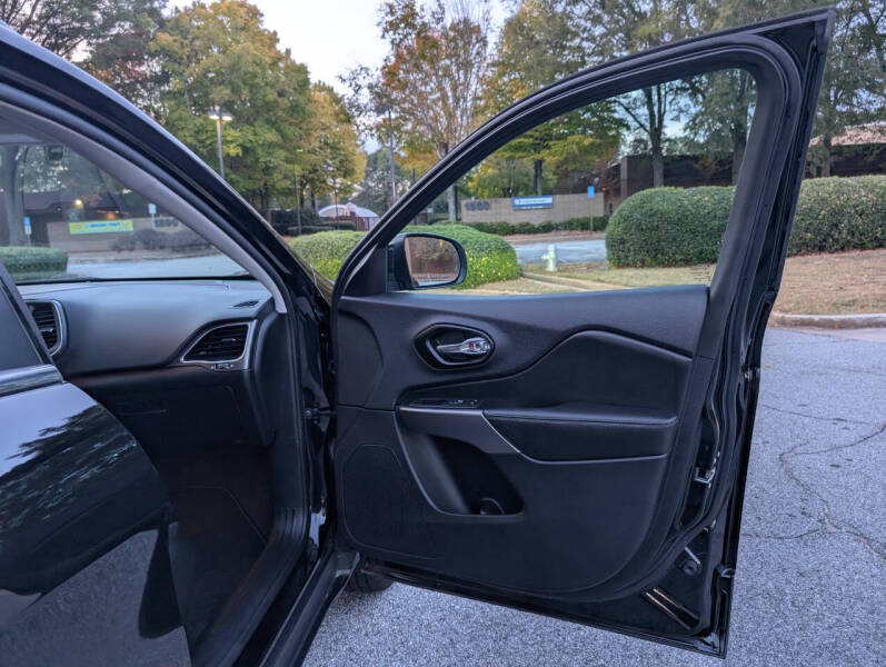 2022 Jeep Cherokee Latitude Lux