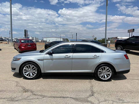 2017 Ford Taurus Limited