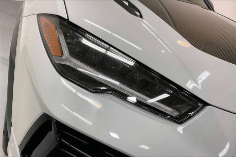 2024 Lamborghini Urus Performante