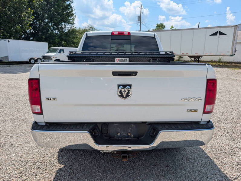 2016 RAM 1500 SLT