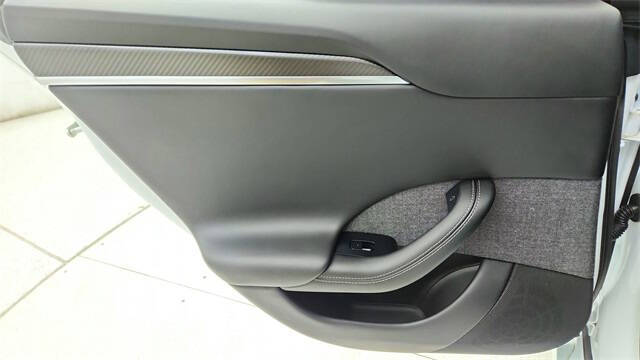 2023 Tesla Model S Plaid