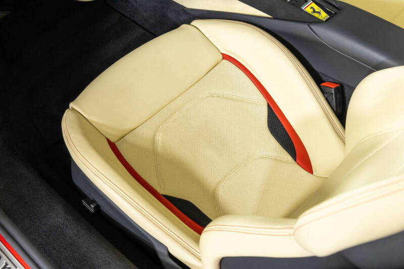 2024 Ferrari 296 GTS