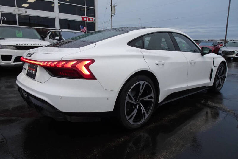 2022 Audi e-tron GT quattro Prestige