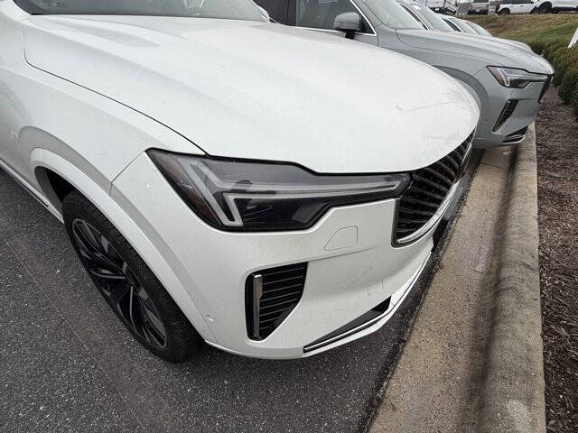 2025 Volvo XC90 B6 Plus Bright Theme 7P