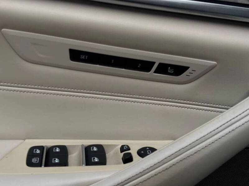 2019 BMW 5 Series 540i