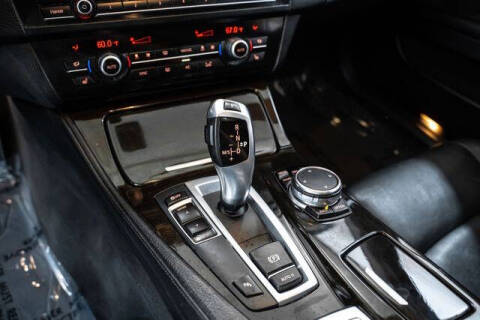 2015 BMW 5 Series 528i