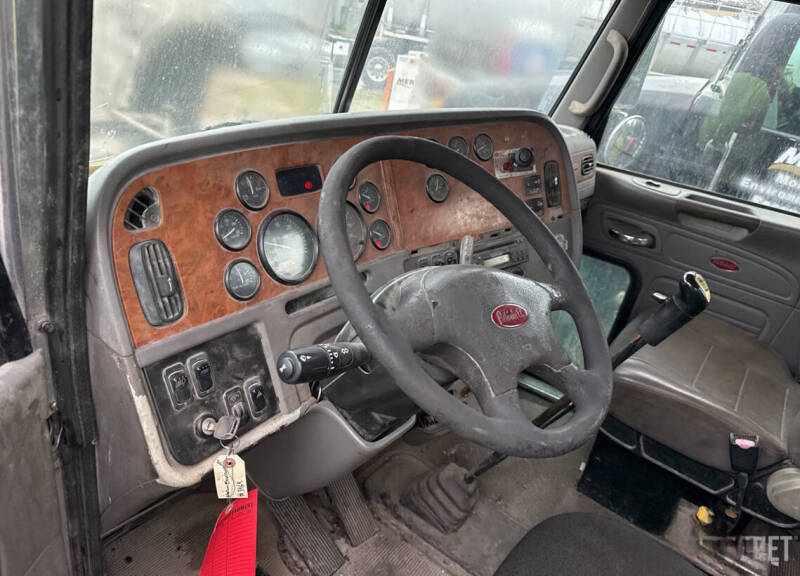 2007 Peterbilt 379