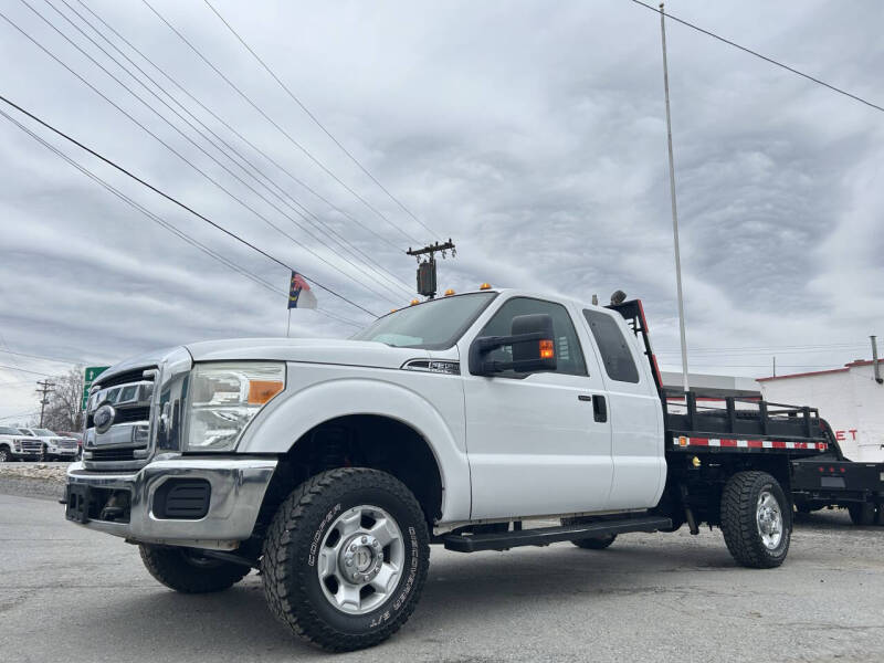 2012 Ford F-350 Super Duty Chassis Cab XLT's photo