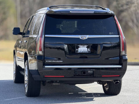 2019 Cadillac Escalade Platinum