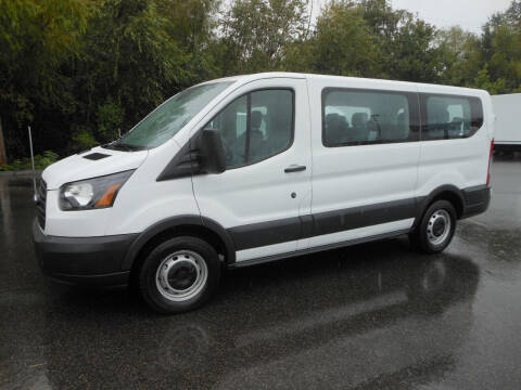 ford 40 passenger van