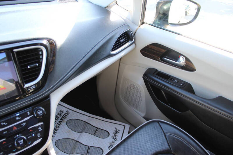 2023 Chrysler Pacifica Limited