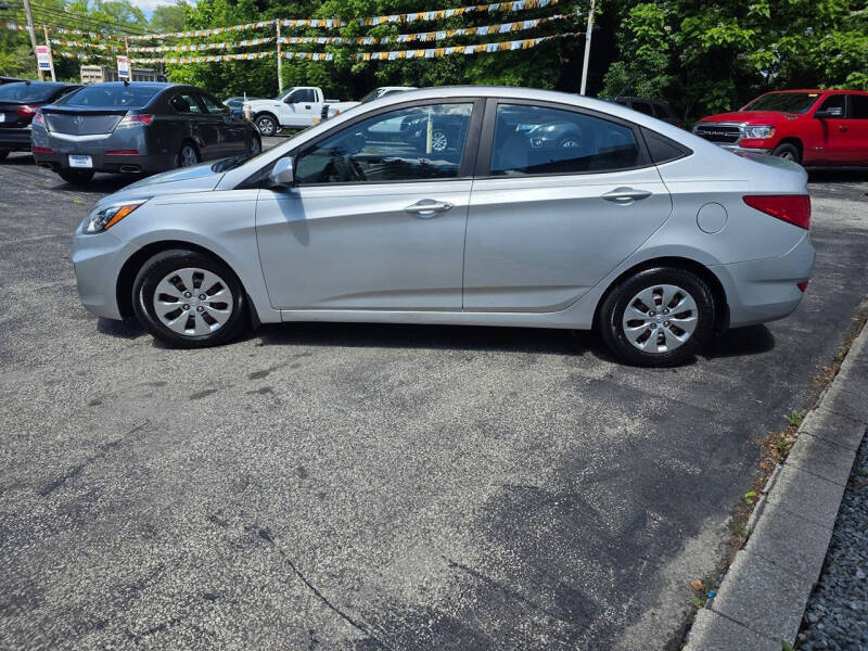 2016 Hyundai Accent SE