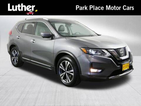 2017 Nissan Rogue for sale at Park Place Motor Cars in Rochester MN