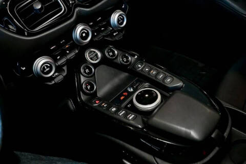 2022 Aston Martin Vantage