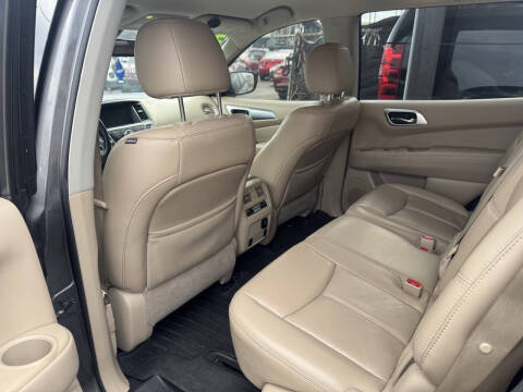 2017 Nissan Pathfinder S