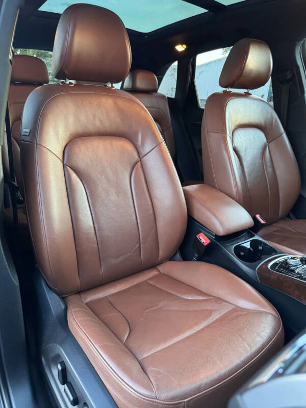 2012 Audi Q5 2.0T quattro Premium Plus