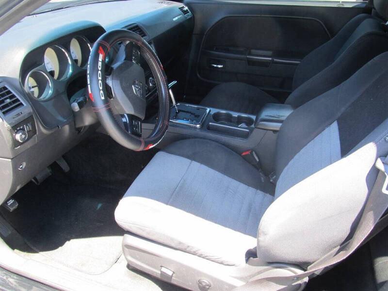 2013 Dodge Challenger SXT