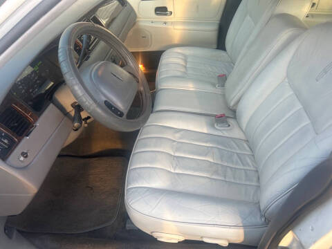 1998 Lincoln Town Car Executive