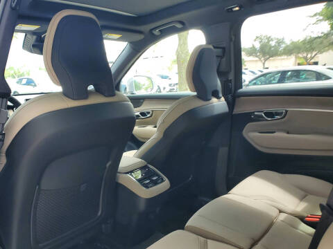 2026 Volvo XC90 B5 Plus 7P