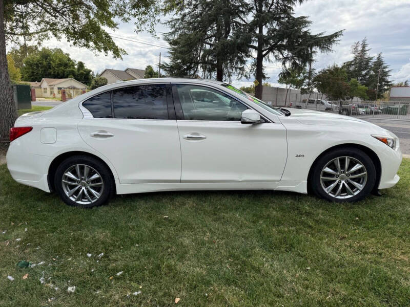2017 Infiniti Q50 2.0T Premium