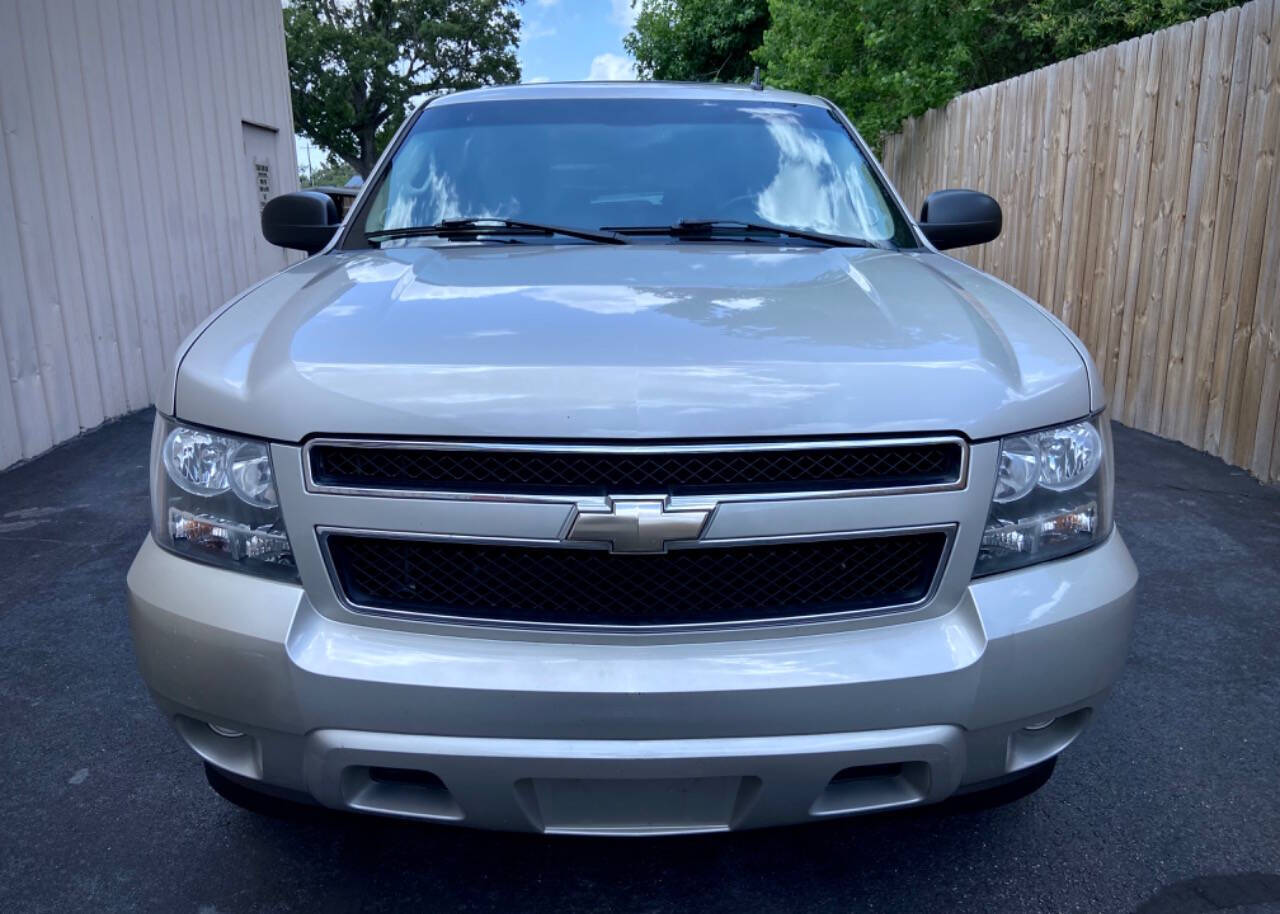 2008 Chevrolet Suburban 9