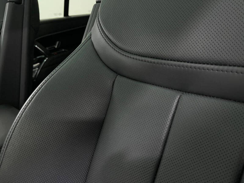 2024 Land Rover Range Rover P530 SE