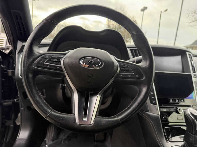 2017 Infiniti Q60 2.0T Premium