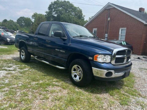 2005 Dodge Ram 1500 for sale at RJ Cars & Trucks LLC in Clayton NC