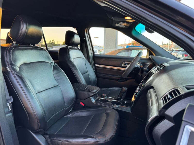 2016 Ford Explorer Sport