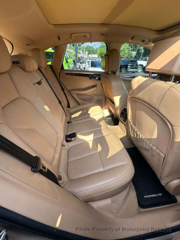 2015 Porsche Macan S