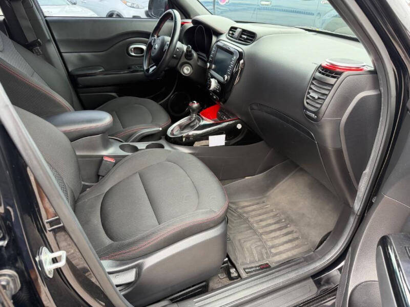 2015 Kia Soul +