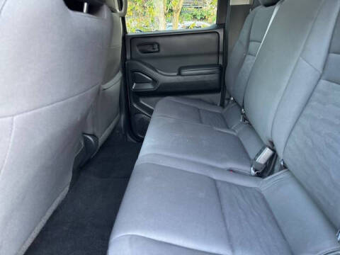 2024 Nissan Frontier S