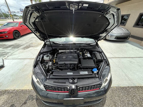 2017 Volkswagen Golf GTI S