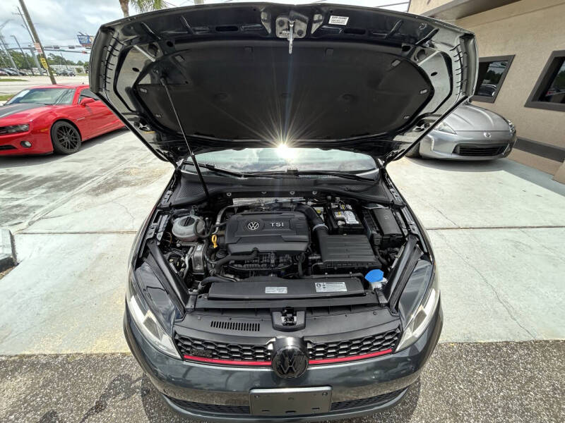 2017 Volkswagen Golf GTI S