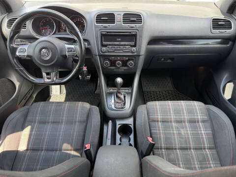 2014 Volkswagen GTI Wolfsburg Edition PZEV