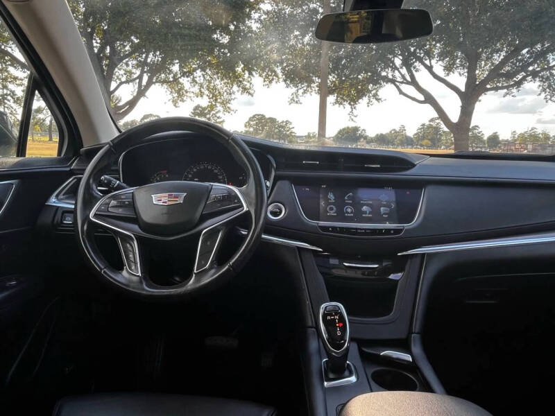 2019 Cadillac XT5 Luxury