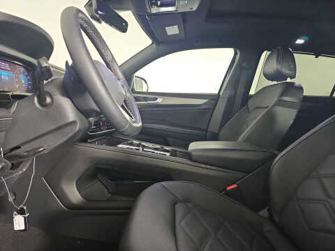 2024 Volkswagen Atlas Cross Sport SE