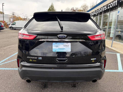 2020 Ford Edge SE