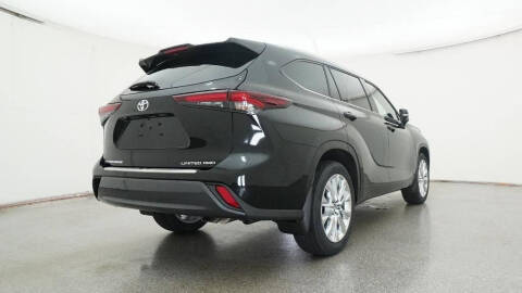 2026 Toyota Highlander Limited