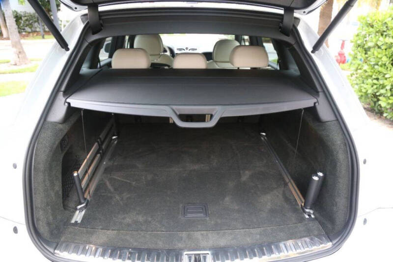 2021 Bentley Bentayga V8