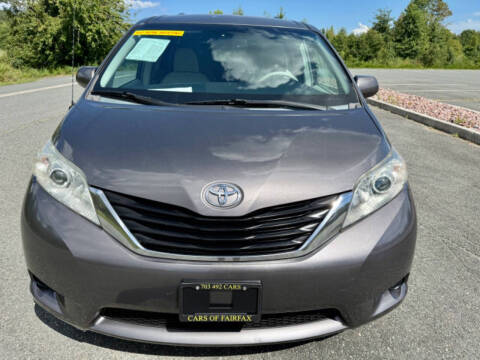 2013 Toyota Sienna LE 8-Passenger