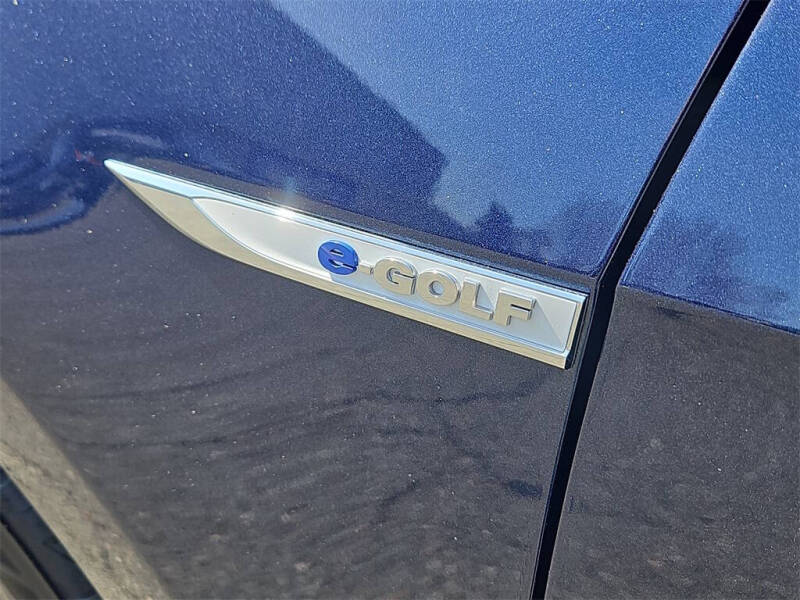 2016 Volkswagen e-Golf SE